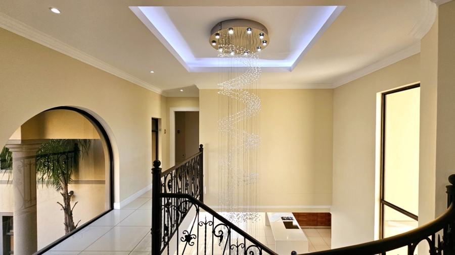 5 Bedroom Property for Sale in Kiepersol Free State